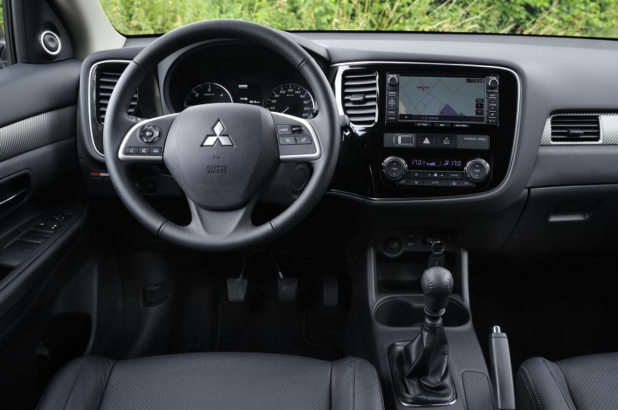  Mitsubishi Outlander 2012 года  (фото 30 из 89)